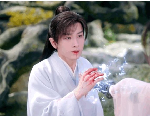 成毅|唐周死在最爱的人手里，他好可怜，表白失败后还被最爱的人捅死了