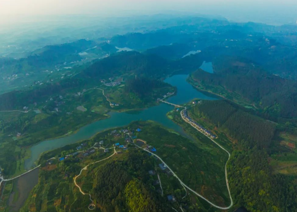 西双版纳|彭山，一座自带“仙气”的宜居之城！