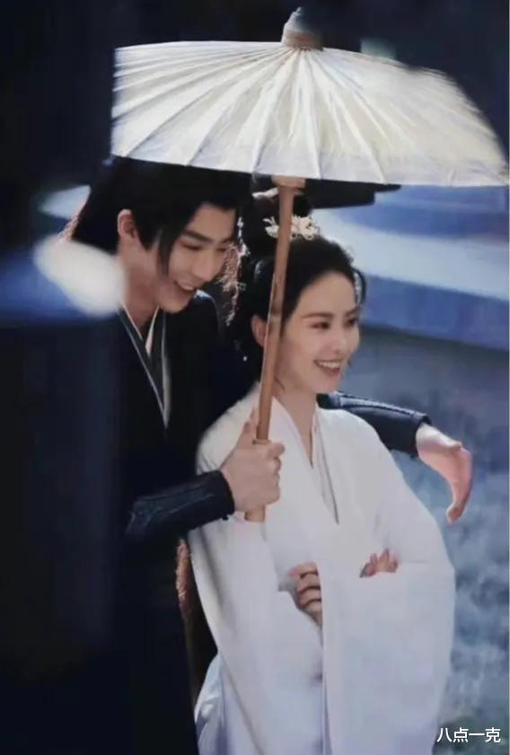 刘宇宁|189刘宇宁霸气出街,气场2米8,一双长腿格外吸睛宛若踩了高跷