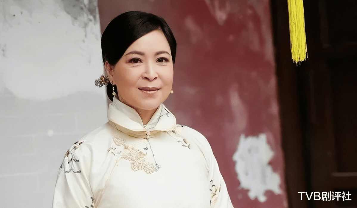 苏玉华|TVB女星苏玉华五年前决心离巢，自爆突然与老公结婚原因