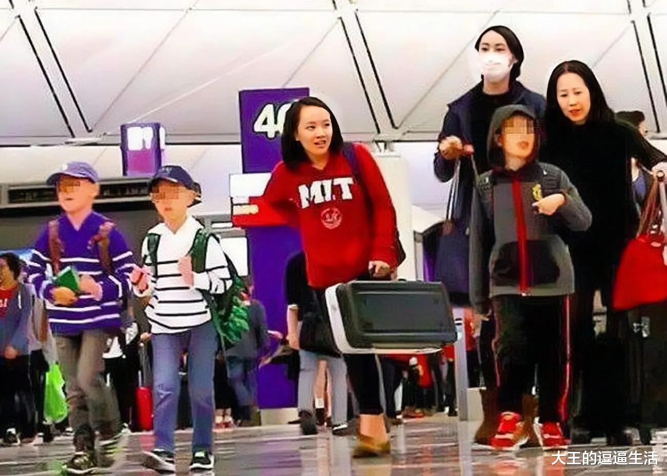 张嘉倪|张嘉倪恐将净身出户，俩儿子抚养权归男方，妥妥去母留子