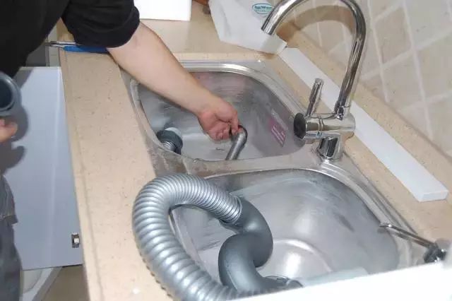 三分材料七分安装,橱柜这么装才经久耐用!