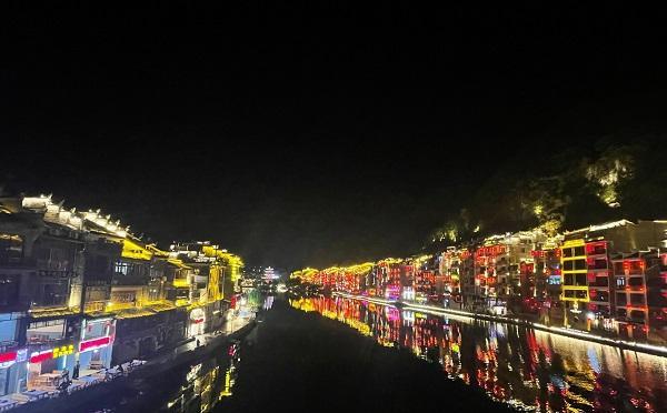 高原|号称“东方威尼斯”的古镇，当地人真诚推荐，关键是免费游玩