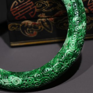 翡翠|晚清 翡翠雕花手镯