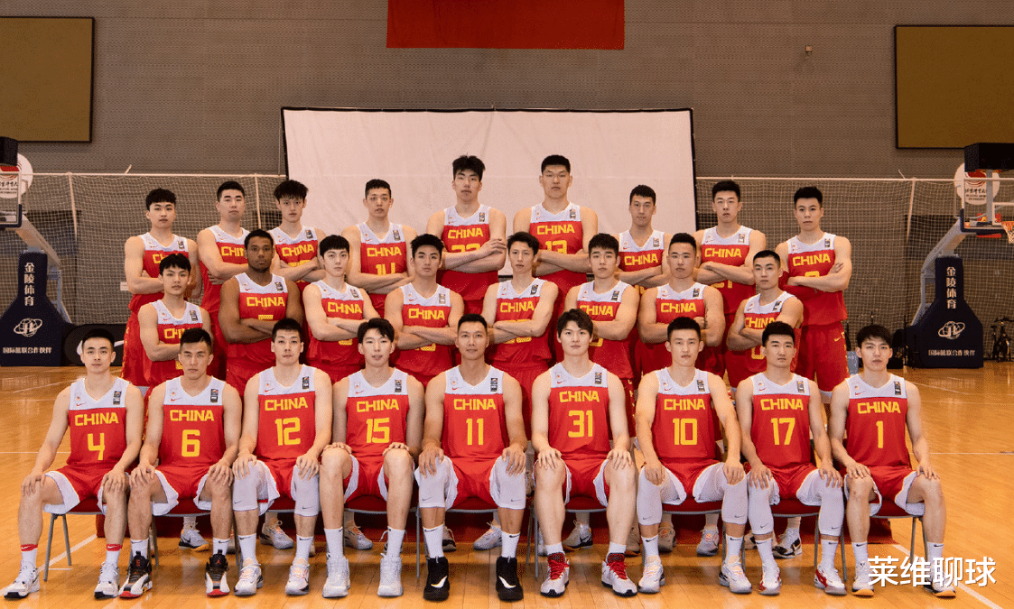 迷你罗|CBA酒店房价曝光！姚明让足协陈戌源无地自容，撕下国足遮羞布