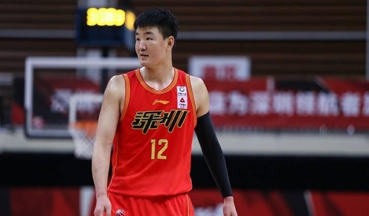广东男篮|广东引援又获建议 李春江或组三外援阵容 深圳核心留队沈梓捷遇旧帅