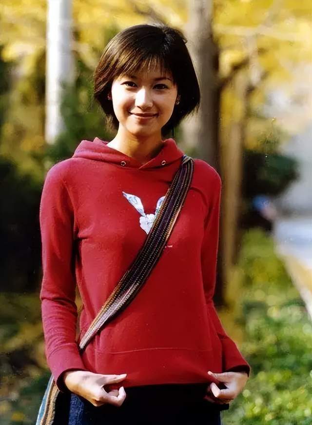 吕一|长相单纯无害，私生活却“一言难尽”，这4位女星可真会玩