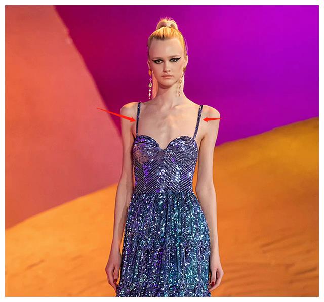 刘诗诗|刘诗诗最新硬照引吐槽，撞脸多位女星，胸前两团纱布太败笔