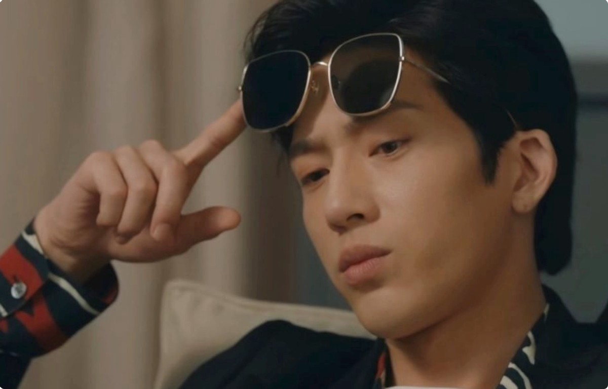 吴刚|《请叫我总监》在热播，谭松韵《归路》官宣，这次该换井柏然火了