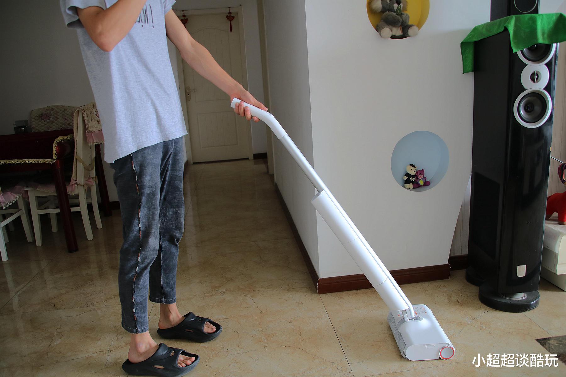 米家|性价比极高的小米新品拖地机体验，双刷无边框设计售价不到1千