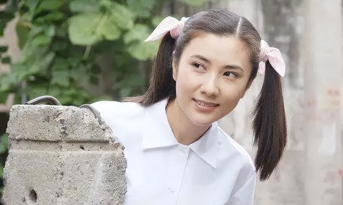 印小天|《插刀教》事件10年14人，配角们前途大好，两位主角却是星途黯然