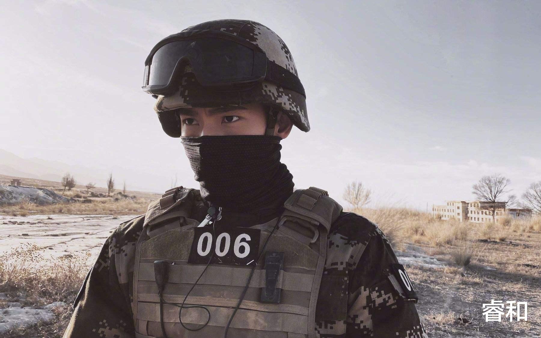 特战荣耀|《特战荣耀》最大的败笔，强加的角色和感情戏份，看得观众都尴尬