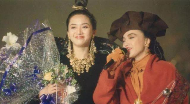 |57岁陈慧娴再唱《千千阙歌》，跨过与梅艳芳争奖过往，人生已释然