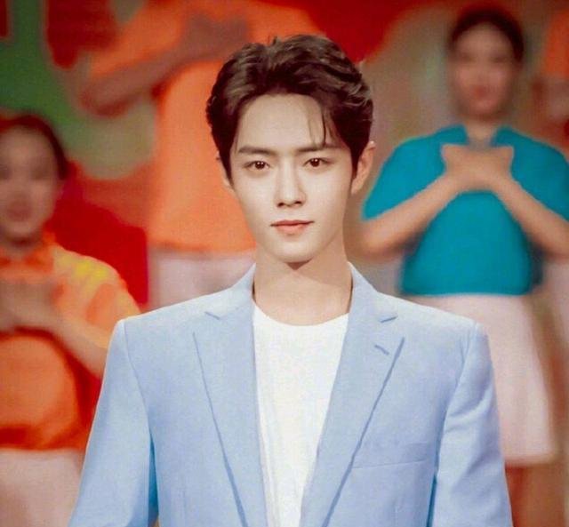 肖战|《斗罗大陆》官博为自己打call，年度作品两个和肖战有关，非常棒