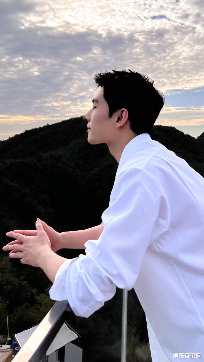 杨洋|杨洋新剧路透，百米悬崖实景拍摄，亲自上阵未用替身