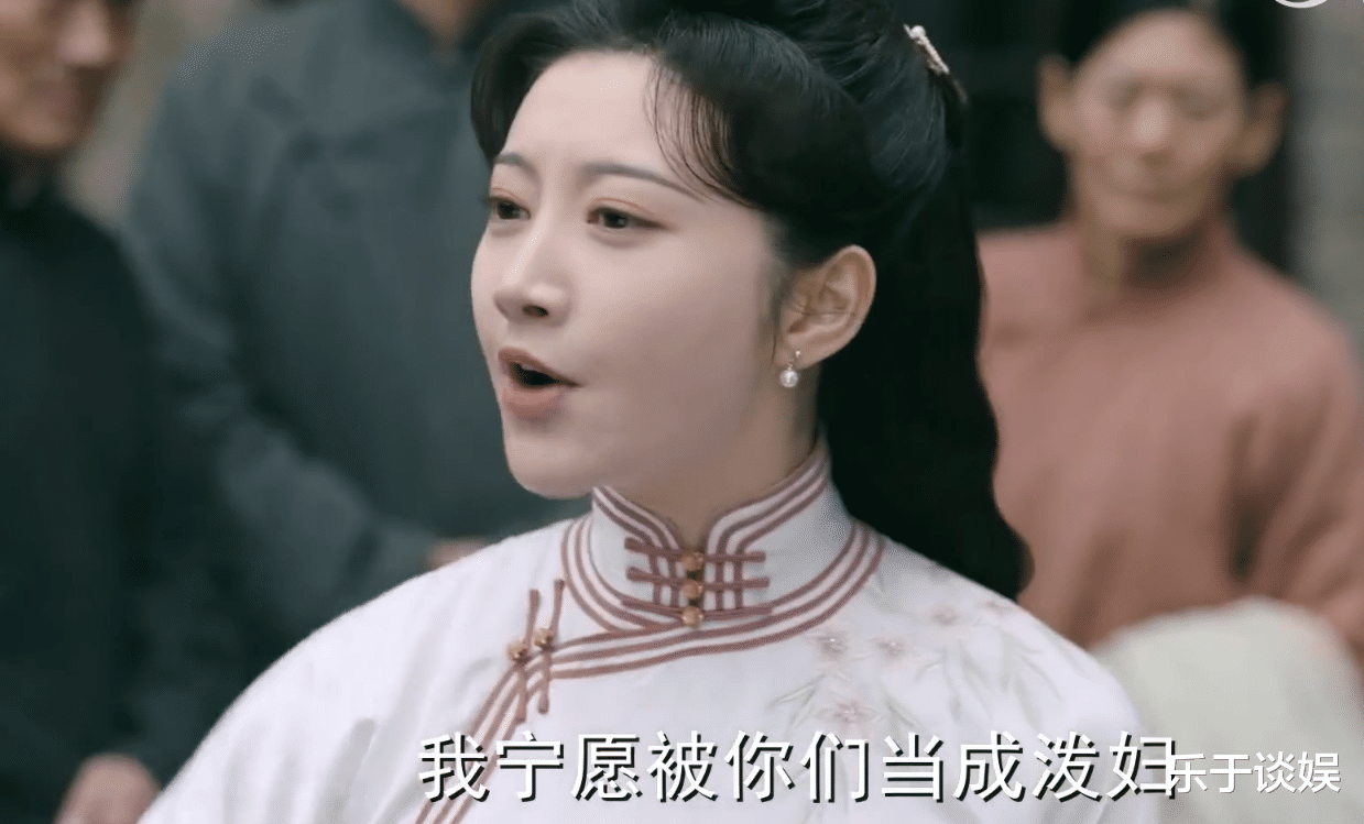 景甜|司藤归来!景甜黑莲花人设立住了,与许魏洲饰演的师生恋让人心动