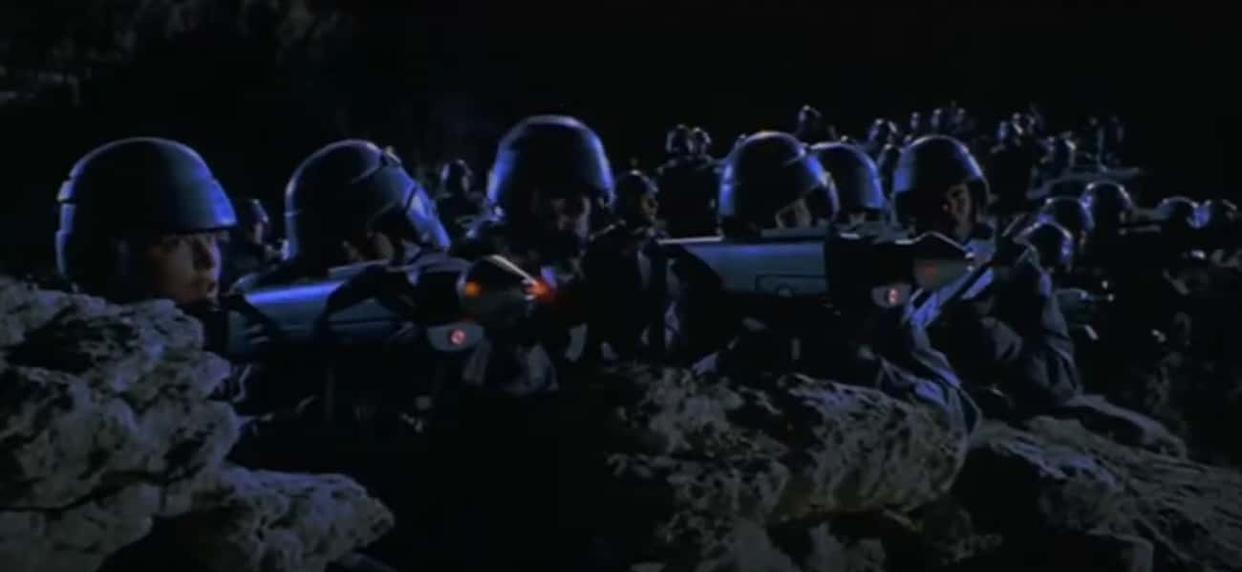 罗杰|你真的看懂《星河战队》了吗?盘点隐藏在影片中,12个真实的历史