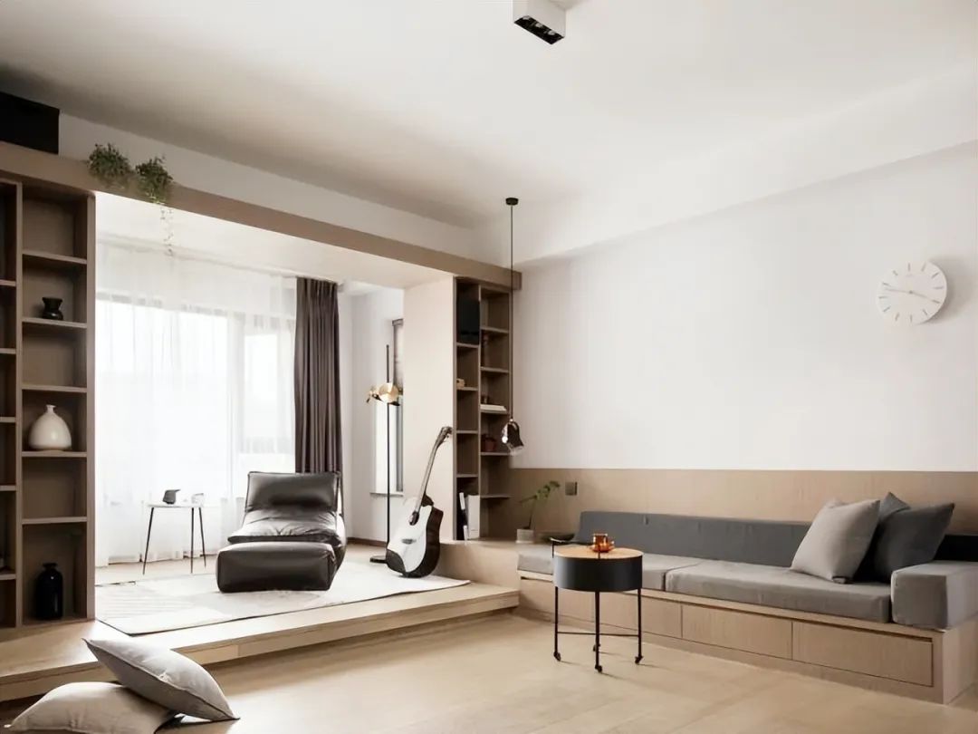 是时候对沙发下手,做成这样实用性也不低,沙发垫一铺舒适可收纳