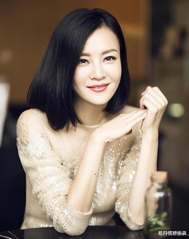 刘孜|刘孜：28岁嫁给地产大亨，34岁才做妈妈，生活过得有滋有味