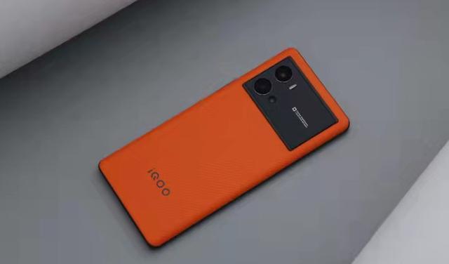 iqoo|iQOO10Pro再创新高，新增16+1TB大存储，5000mAh大电池加持