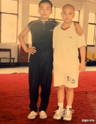 对决|有人越长越丑,有人成年后逆袭,同样是童星差别怎么这么大?