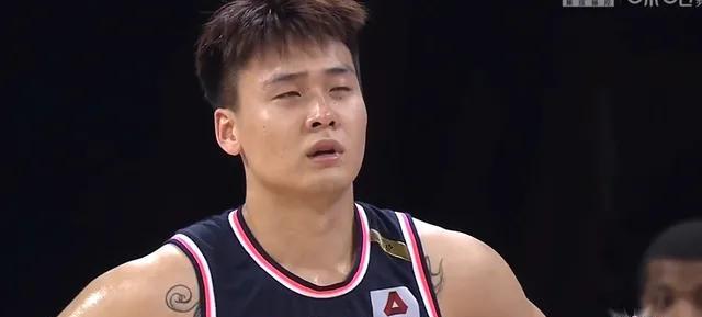 广东男篮|马尚复仇徐杰含泪，许钟豪证清白，赵睿恐将转会，姚明助力辽宁