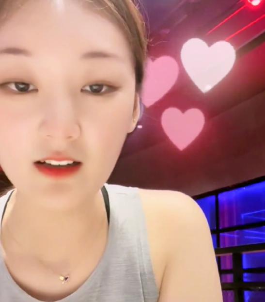 陈亚男|陈亚男健身房直播谈离婚:我找的不是儿子,真的没花朱家一分钱