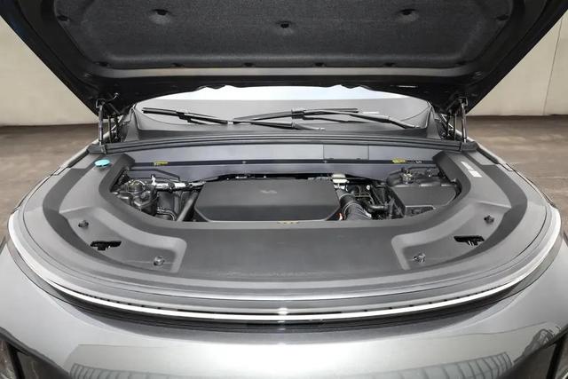 理想L9冬季测试翻车,断电故障频发,夸大宣传是在自废武功