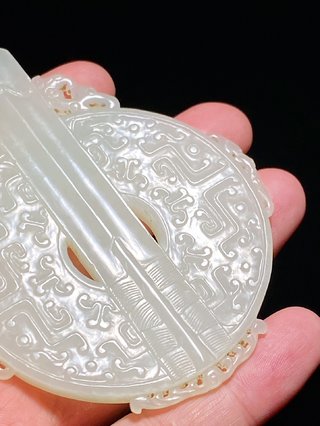 和田玉籽料|清乾隆 和田玉籽料 白玉 圭壁 玉珮