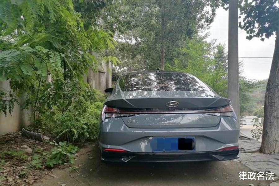 案例:家长与于老师车内互动,被学生偷拍,不雅照传到网上酿悲剧