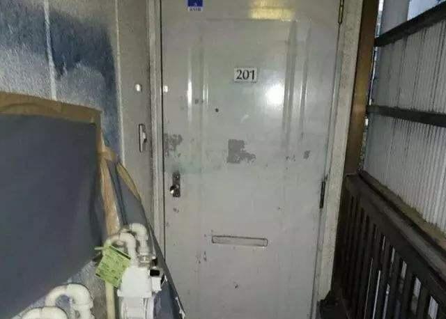 国庆假期刘鑫放出报警原版录音 通话中多次强调不知道门外江歌情况
