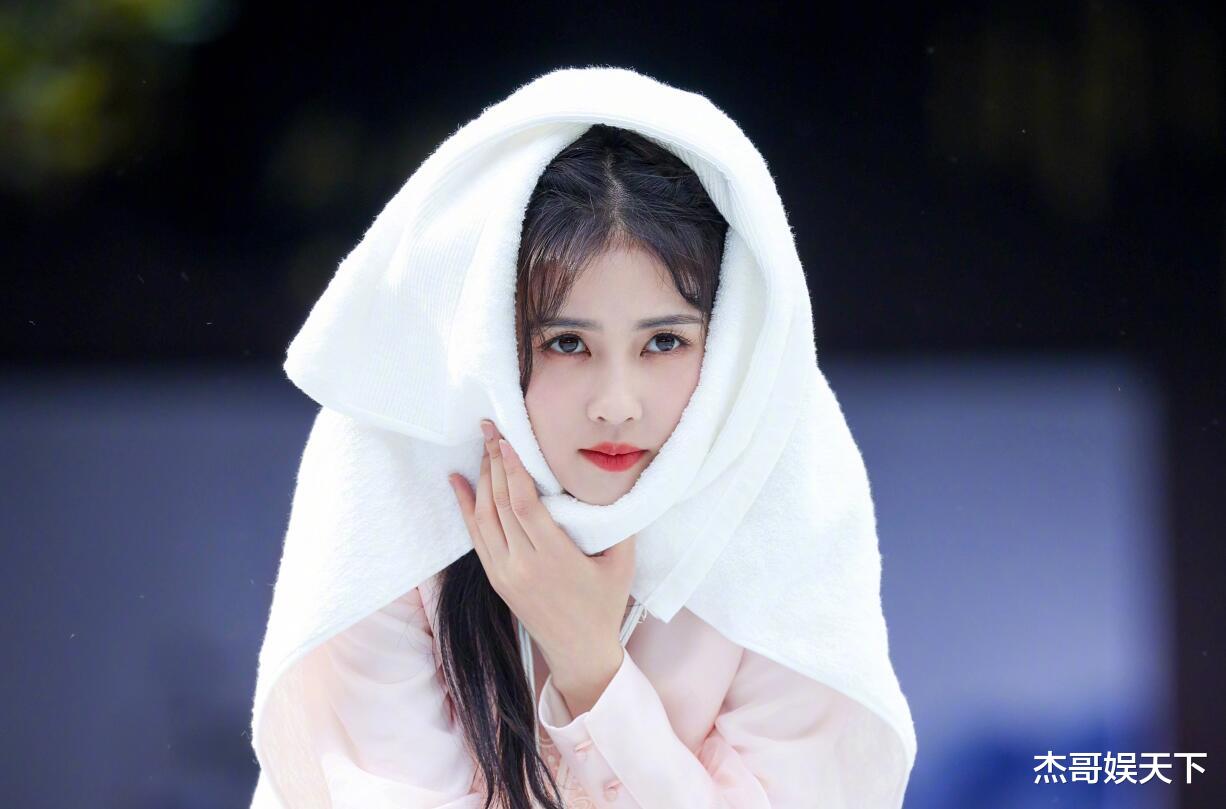 倪虹洁|金靖的“使坏”，倪虹洁的“另类”，让这期《跑男》成功封神