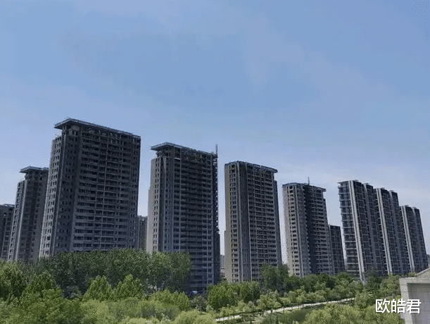 土地出让|温铁军:商品房严重过剩,炸楼保房价,对不起子孙后代!