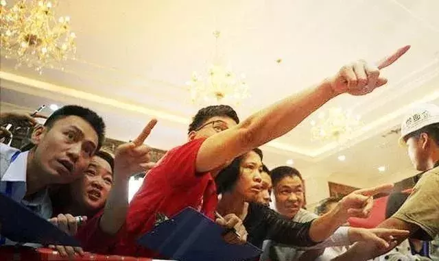 房价|128平大房子5个月都卖不掉,中介催业主降价,炒房客怒回8字