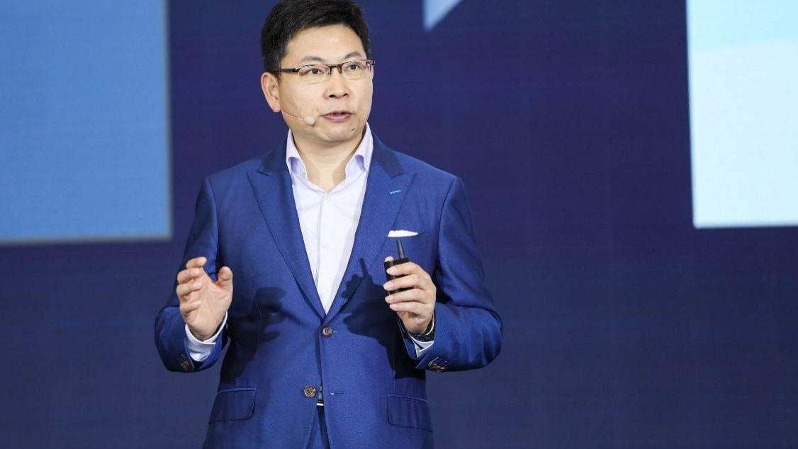 华为mate50|华为Mate50渲染图曝光，没有麒麟5G芯片，8月底发布