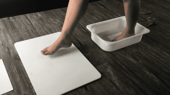 别在门口放“门垫”了,土气又脏!学学年轻人的布置,美观又实用