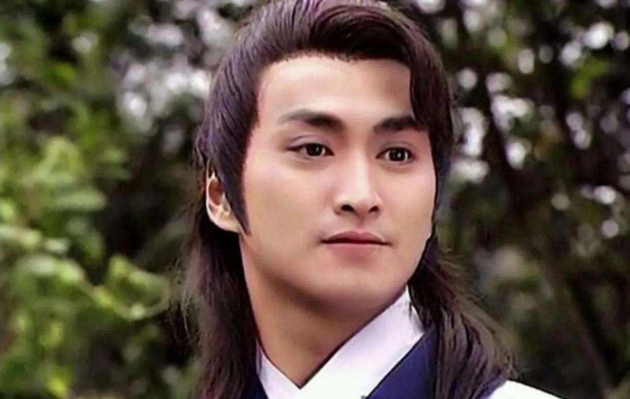 钟镇涛|8位来内地养老的老港星，有人吃软饭，有人没工作，有人住农村