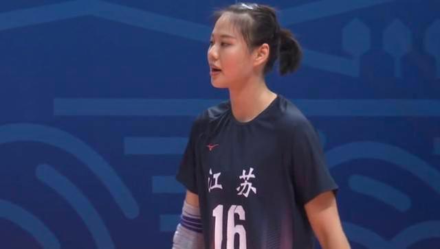 龔翔宇|龔翔宇曬出休假照！聯(lián)賽讓人看到成熟一面，新周期仍是主力首選