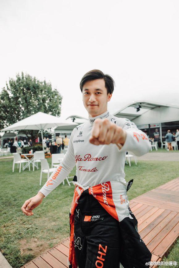 周冠宇|F1记者: 周冠宇的表现比米克强，而且他还是个新秀
