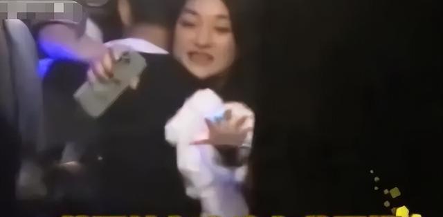 何炅|从万人捧到万人嫌，“完美老好人”何炅，怎么就走到了今天？