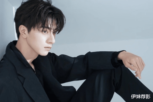 林一|兴趣很多的林一，读大一就签约了影视公司，备受人们关注