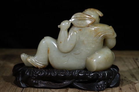 |回流 舊藏和田玉“太白醉酒”摆件 .