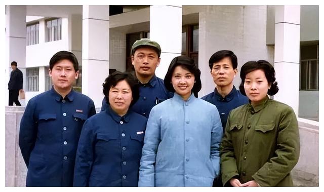 军人|醒醒吧！拜托某些人就别演中国军人了，这8位演员扮起来才像军人