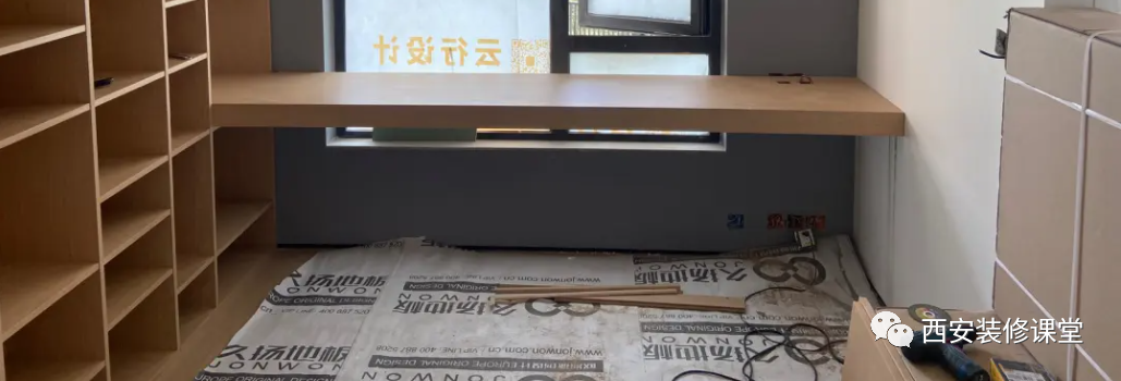 悬空书桌不占地美观,怎么固定?