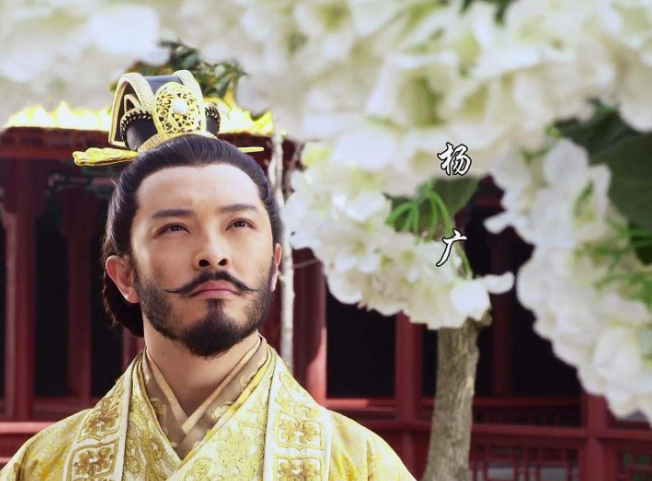 唐太宗李建成老成的性格并不是不好在当时的乱世只有李世民才能称帝