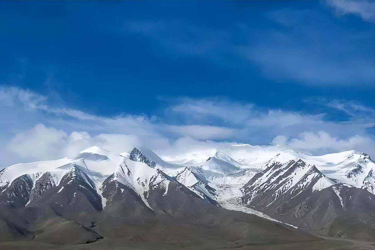 火车|坐上绿皮火车，穿越大半个中国，拥抱世间最美的情郎