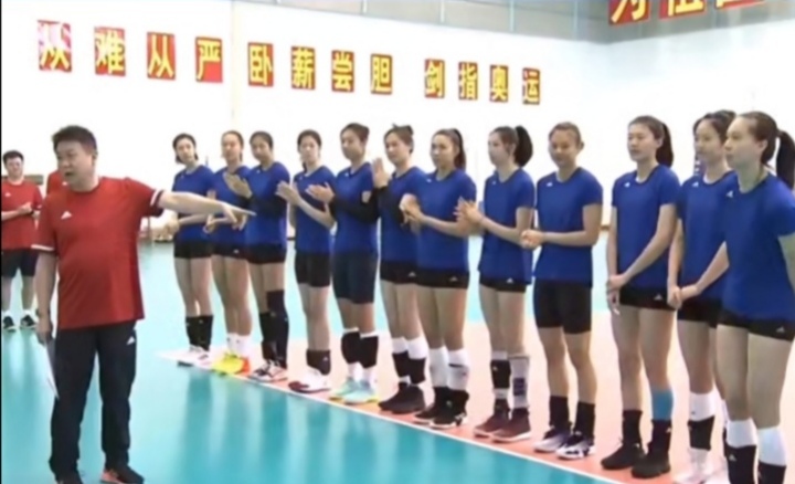 俄罗斯队|名帅官宣！俄罗斯女排白金一代太可惜！中国女排或可参加叶利钦杯！
