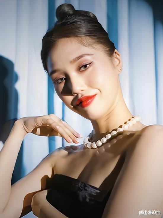 王浩信|OH MY GIRL，变身经典电影中的古典美女，音源Queen归来了！