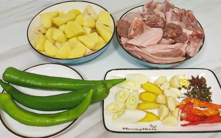 “毒七月”天气湿热消耗大，多吃2白2绿，解暑祛湿，补充体力