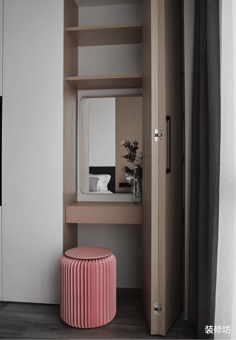 家就应该越住越舒服，如此精致的家，不多拍几张照片都可惜了